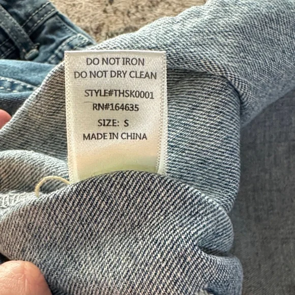 Distressed Denim Skirt - Picture 4 of 5